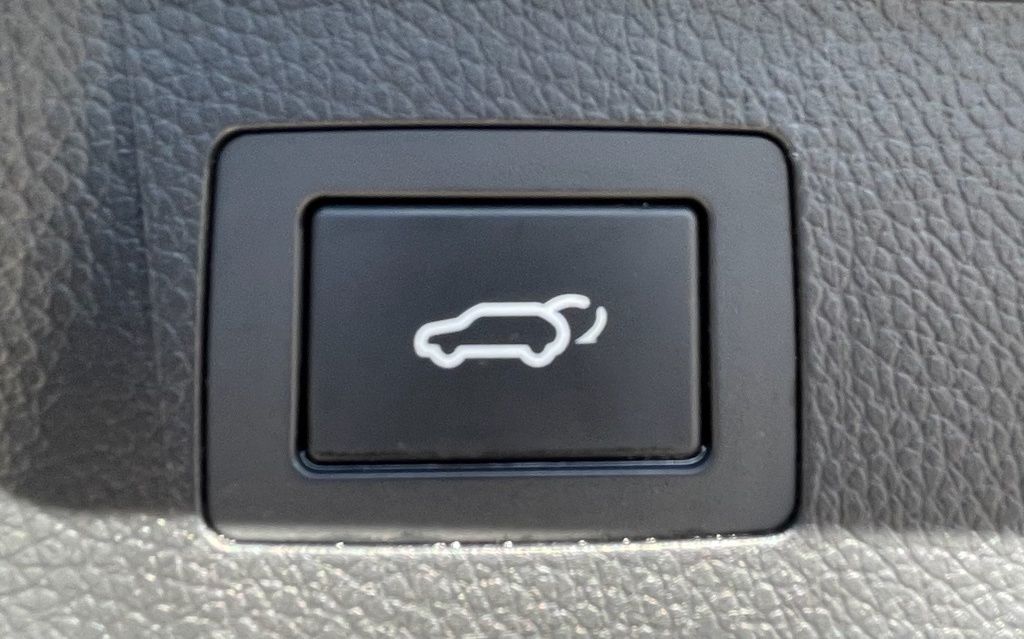 2017 Hyundai Santa Fe Sport 2.4 Base Gray at Autostrade