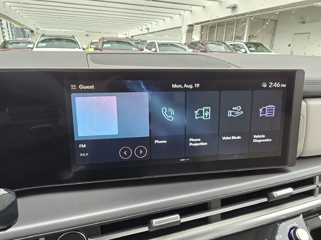 New 2027 White Hyundai SEL image 18