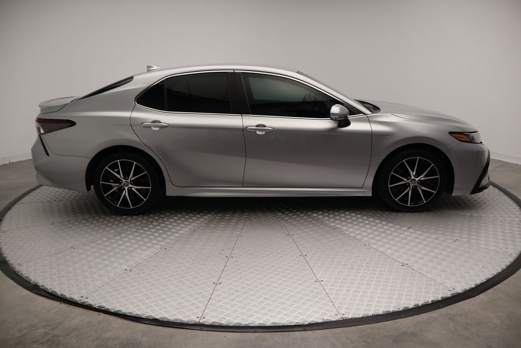 Thumbnail: 2023 Toyota Camry - 7