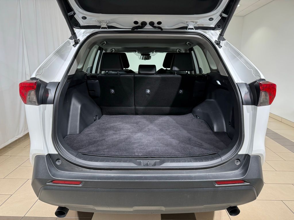 Thumbnail: 2025 Toyota RAV4 - 11