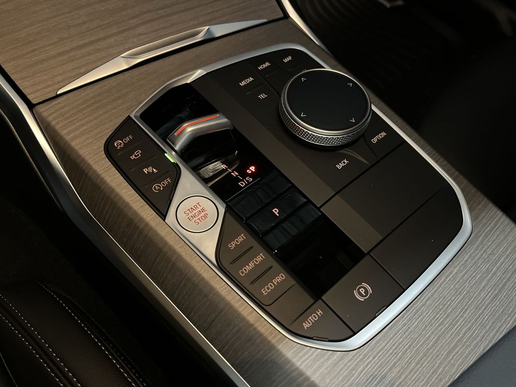 Thumbnail: 2025 BMW 3 Series - 20