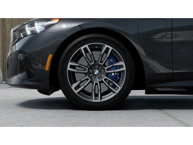Thumbnail: 2026 BMW 5 Series - 7