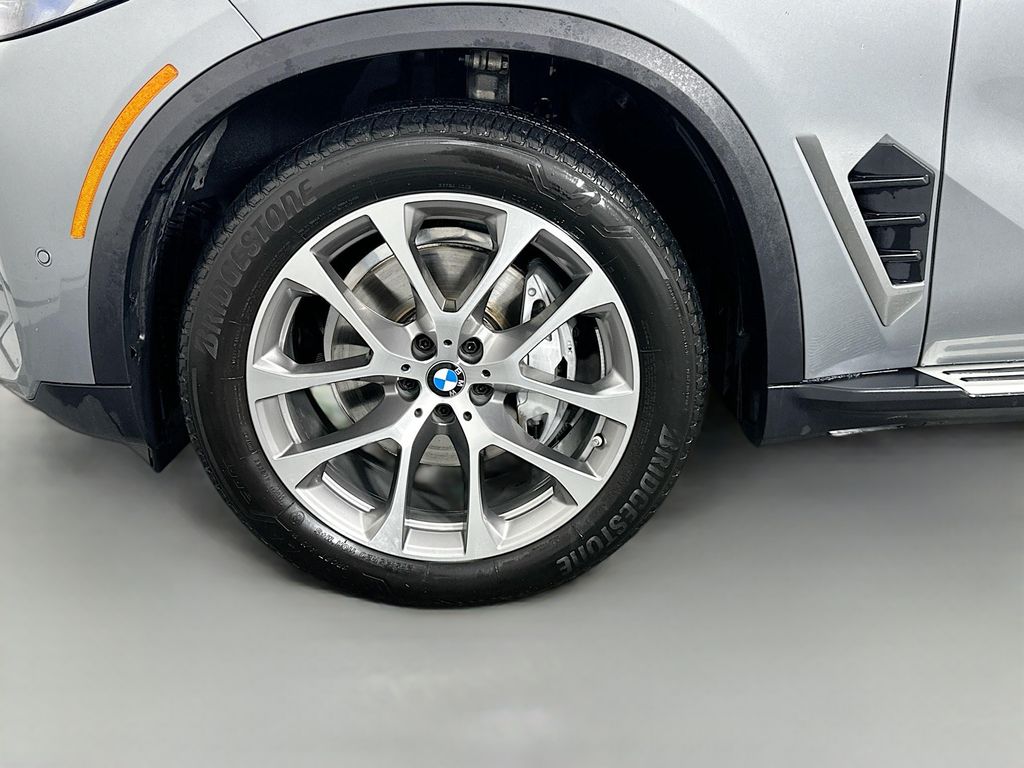 2024 BMW X5 xDrive40i 32