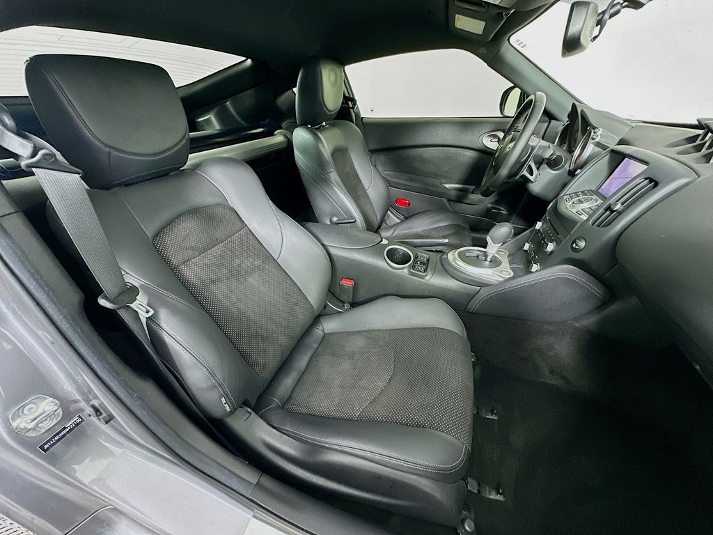 Thumbnail: 2019 Nissan Z - 26