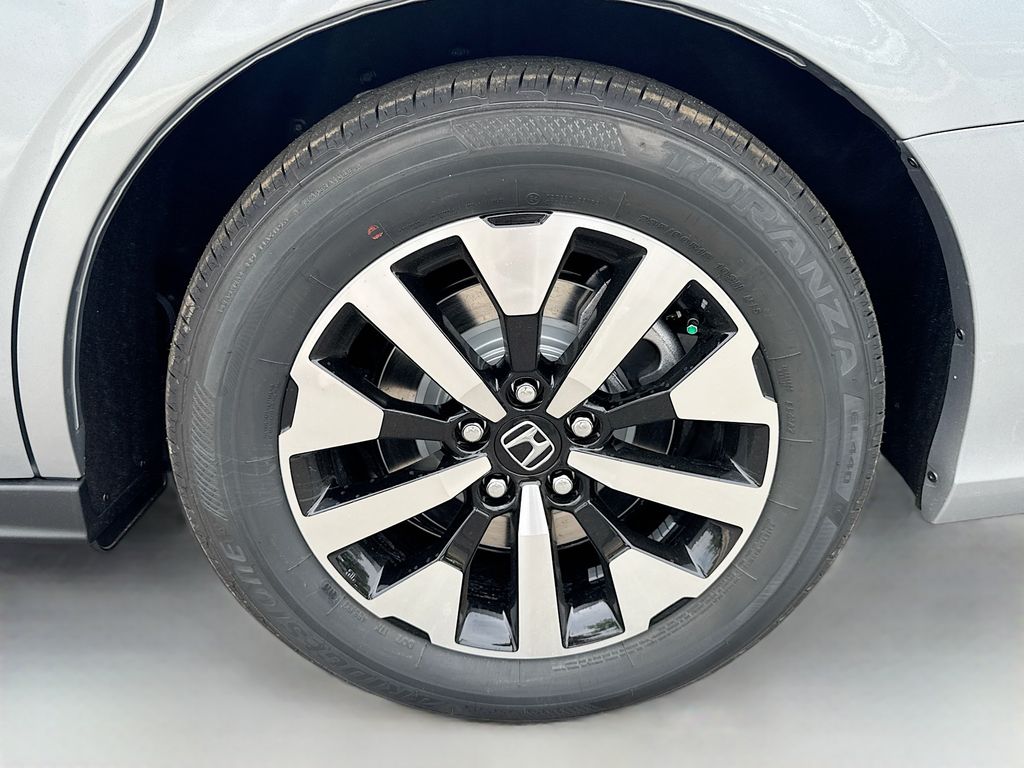 New 2026 Silver Honda EX-L image 4