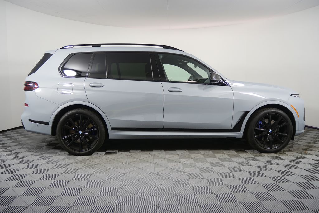 Thumbnail: 2025 BMW X7 - 2