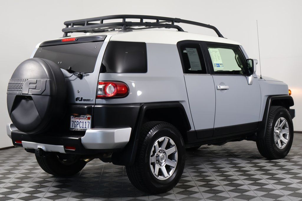 Thumbnail: 2014 Toyota FJ Cruiser - 4
