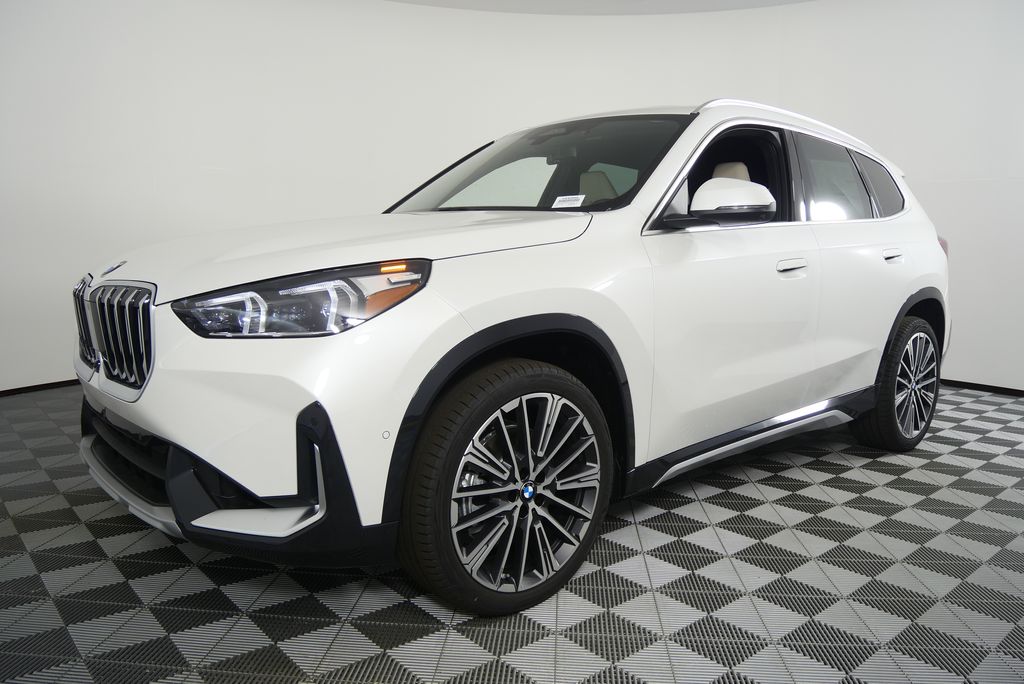 Thumbnail: 2025 BMW X1 - 8