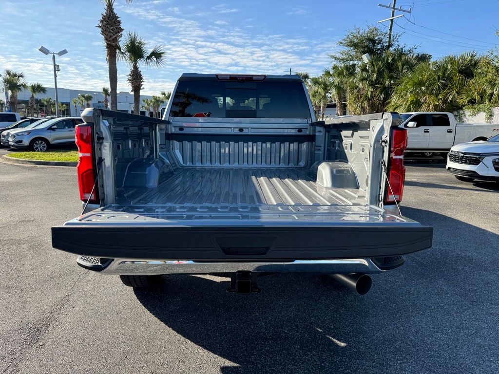 2025 Chevrolet Silverado 2500HD LTZ 12