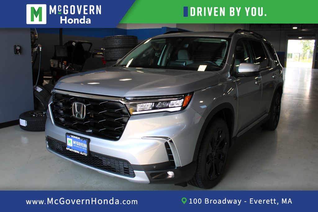 Lunar Silver Metallic 2025 Honda Pilot SUV / Crossover All-Wheel Drive Automatic