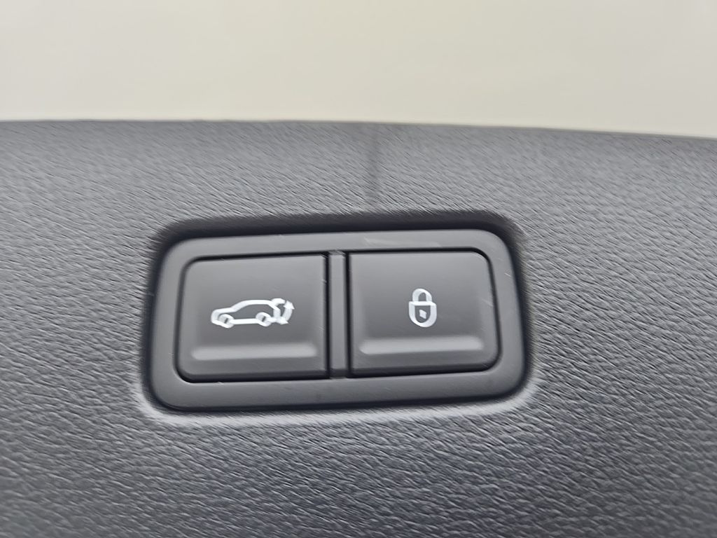 2026 Genesis GV70 Sport Prestige 29