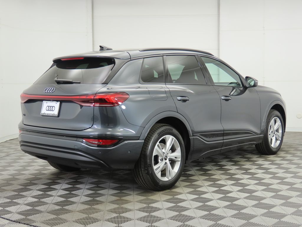 2025 Audi Q6 e-tron Premium 5