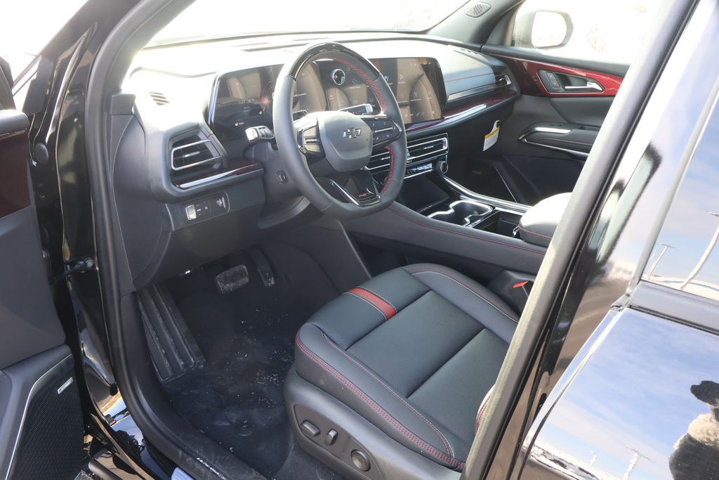 Thumbnail: 2026 Chevrolet Traverse - 13