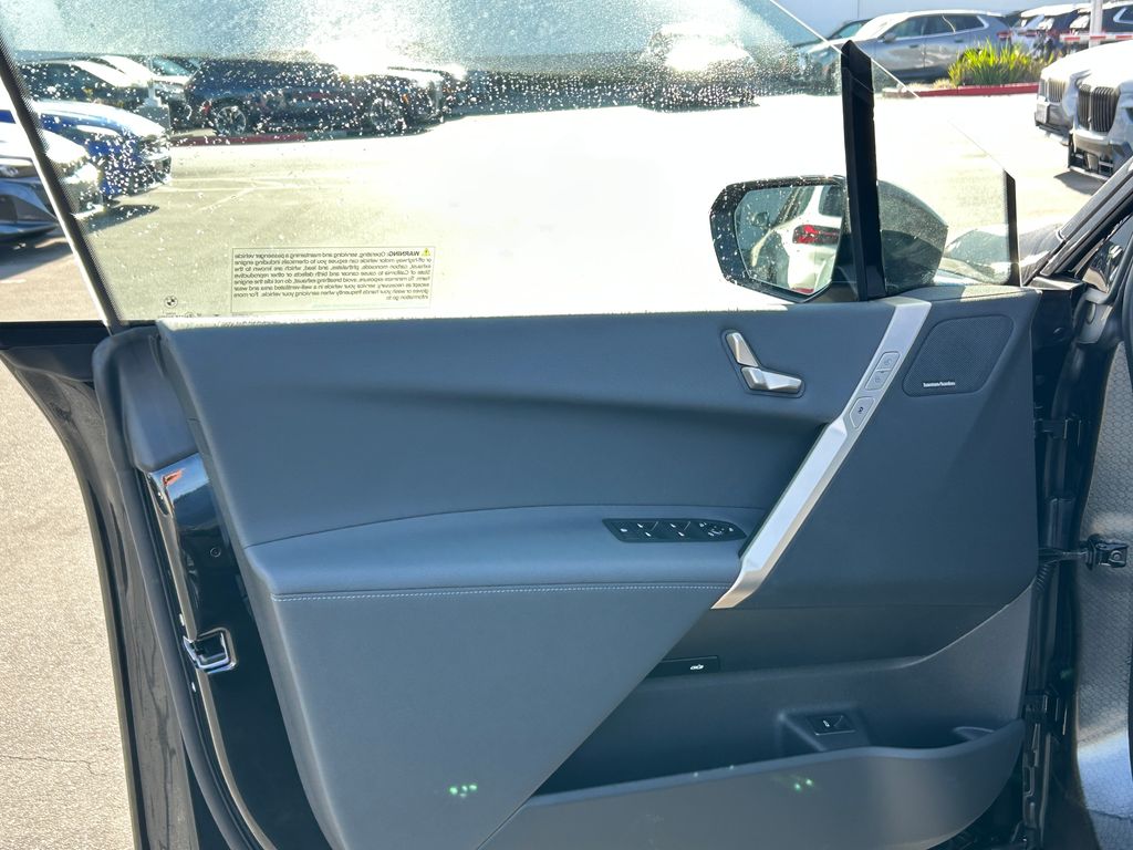 Thumbnail: 2026 BMW iX - 11