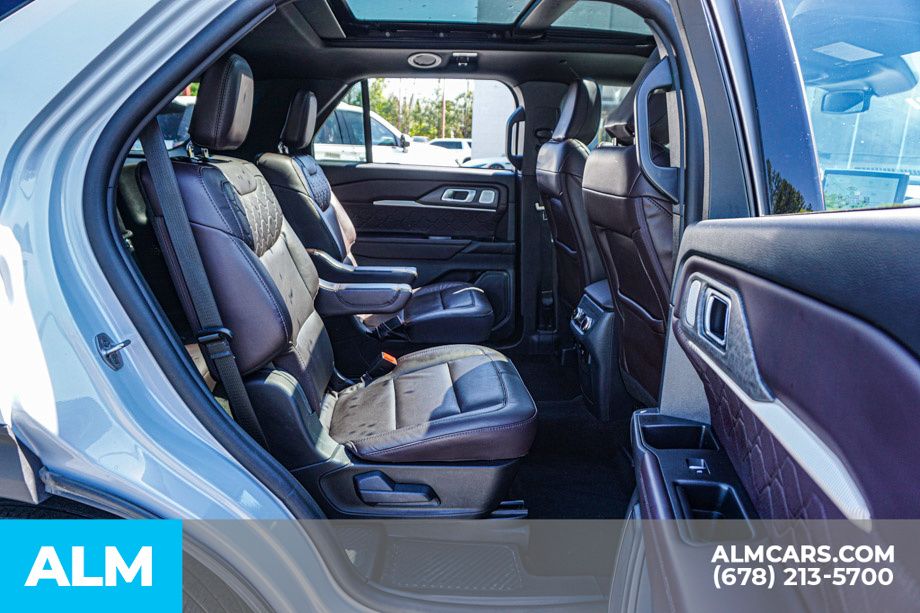 Used 2025 White Ford Platinum image 24