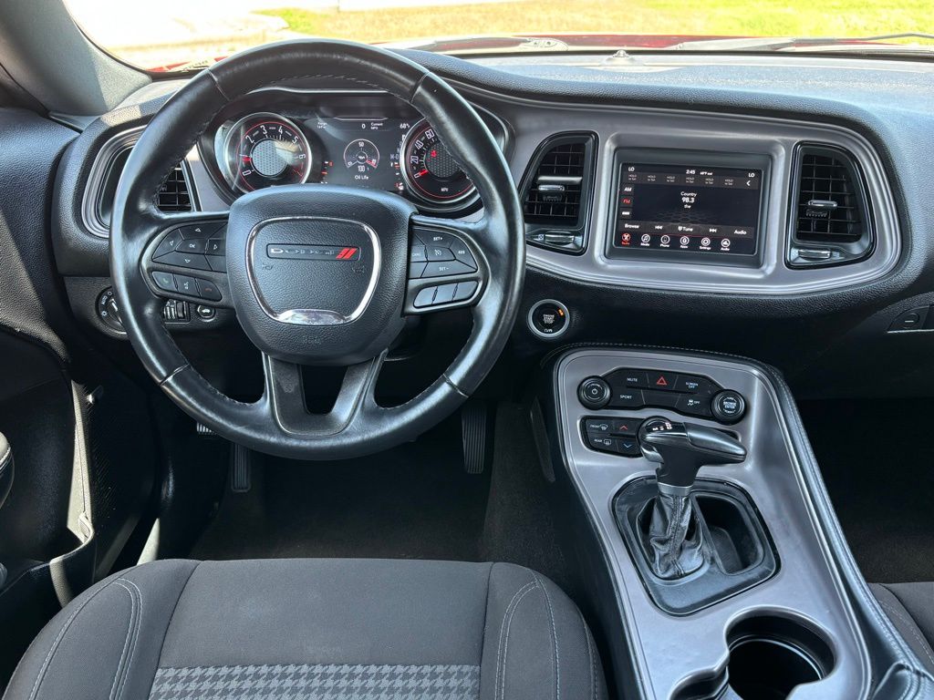 2023 Dodge Challenger SXT photo