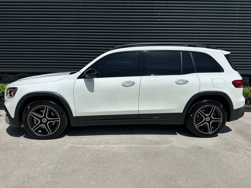 Thumbnail: 2023 Mercedes-Benz GLB - 2