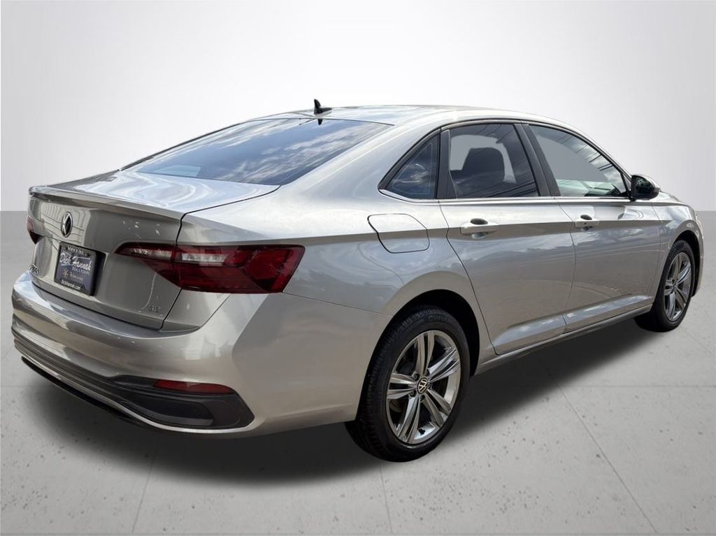 2022 Volkswagen Jetta 1.5T SE
