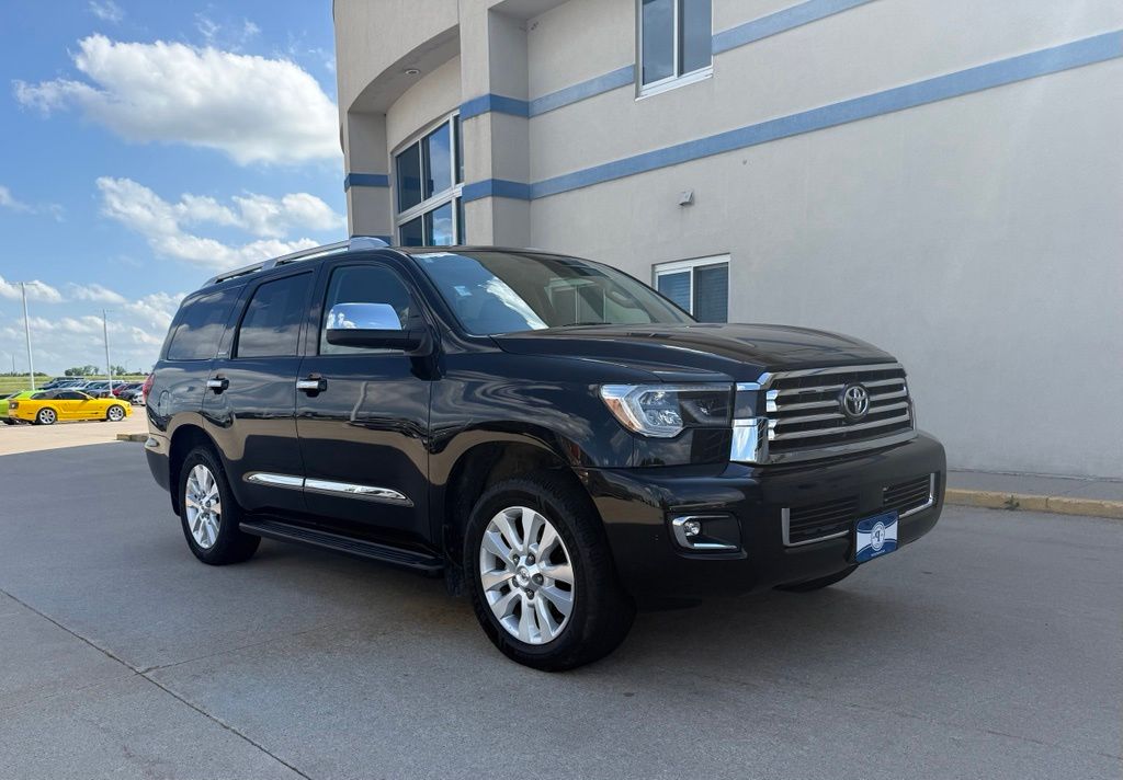 Black 2020 Toyota Sequoia Platinum 4WD SUV / Crossover Four-Wheel Drive 6-Speed Automatic