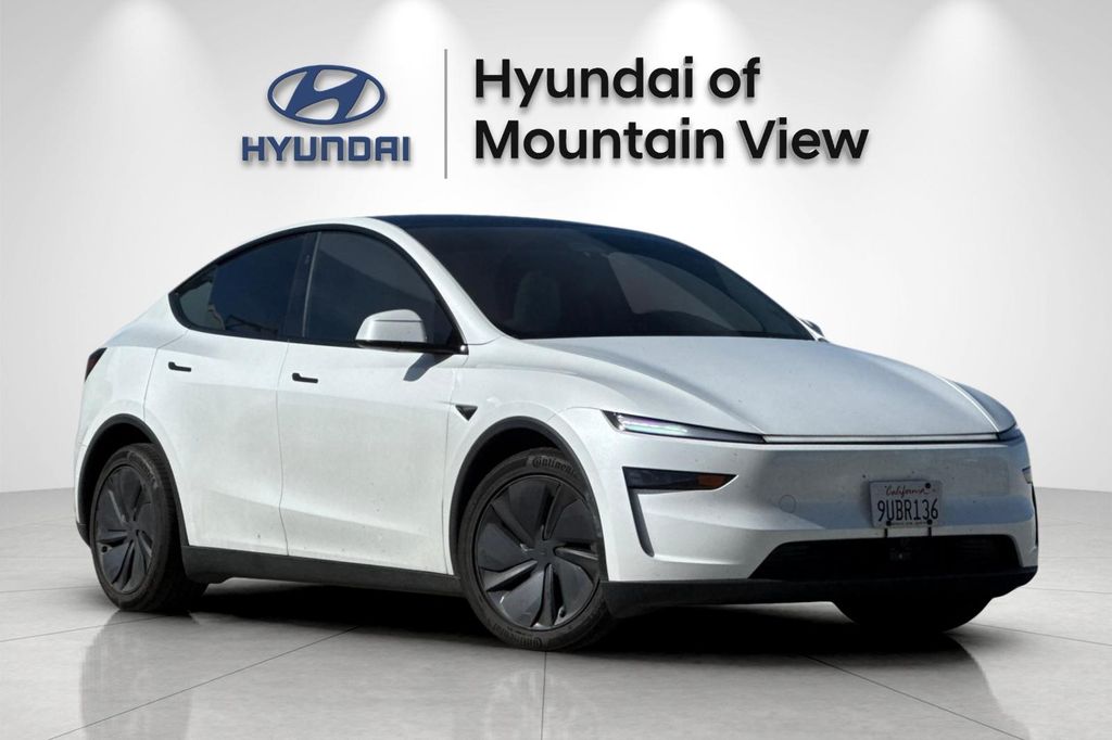 2026 Tesla Model Y Long Range AWD