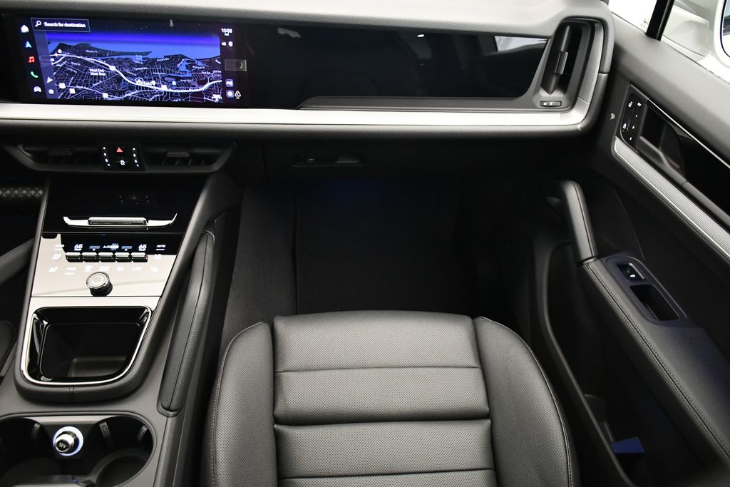 Thumbnail: 2025 Porsche Cayenne - 23