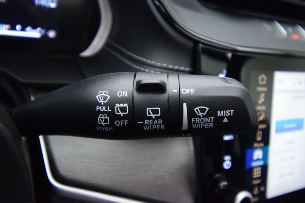 new 2026 Jeep Grand Cherokee car, priced at $51,400