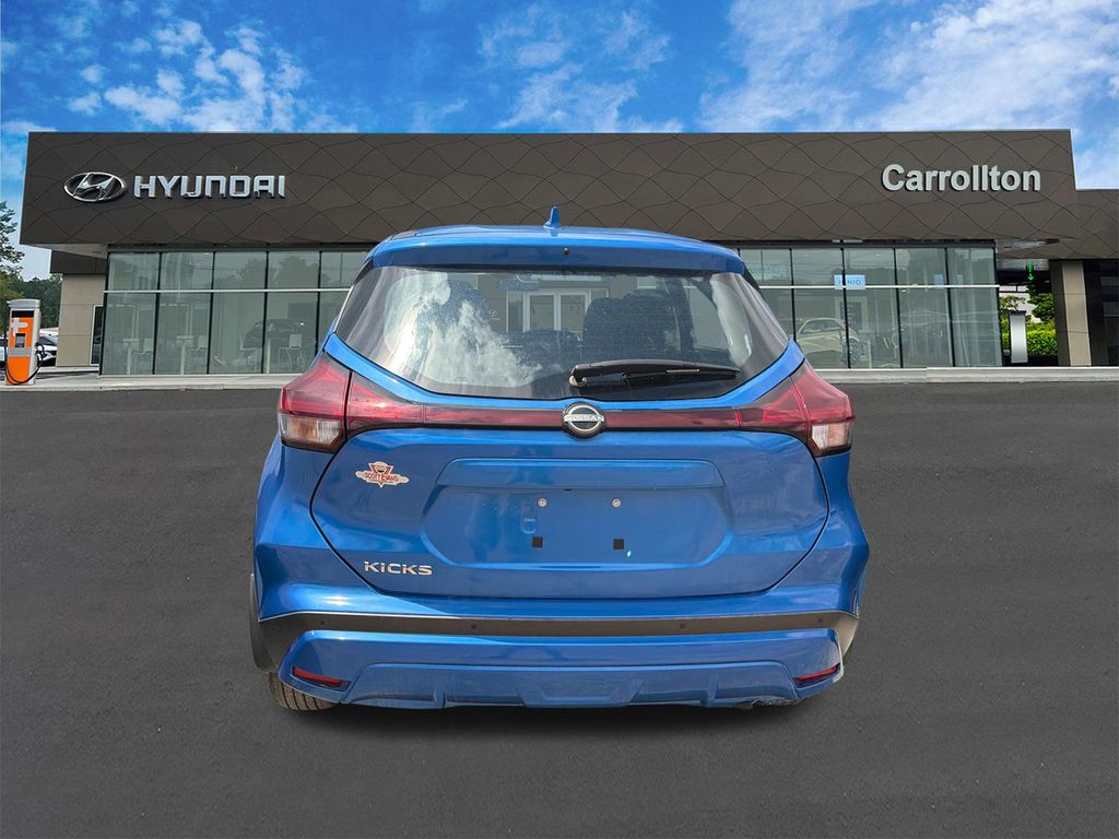 Used 2025 Blue Nissan S image 6