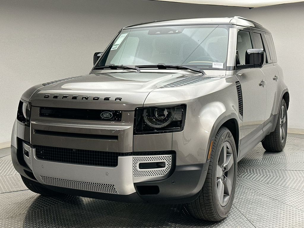 2025 Land Rover Defender 110 -
                Paramus, NJ