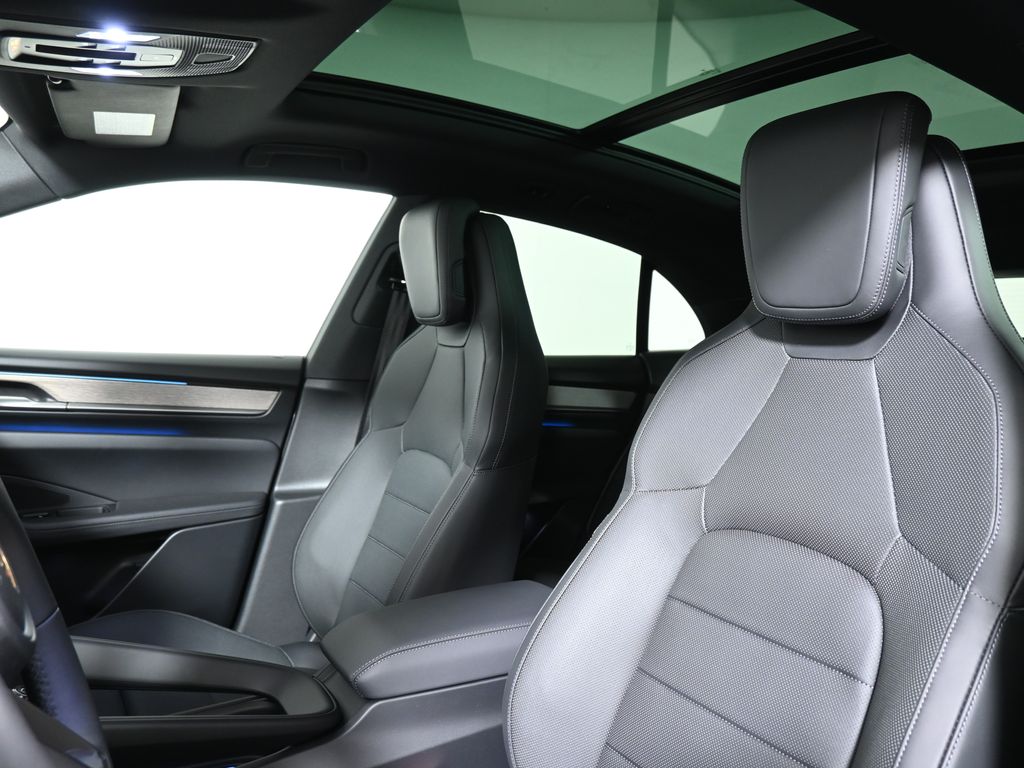 Thumbnail: 2024 Porsche Macan - 14