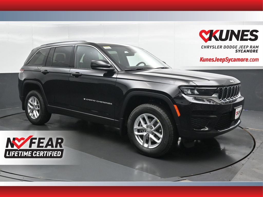 Diamond Black Crystal Pearlcoat 2026 Jeep Grand Cherokee SUV / Crossover Four-Wheel Drive 8-Speed Automatic