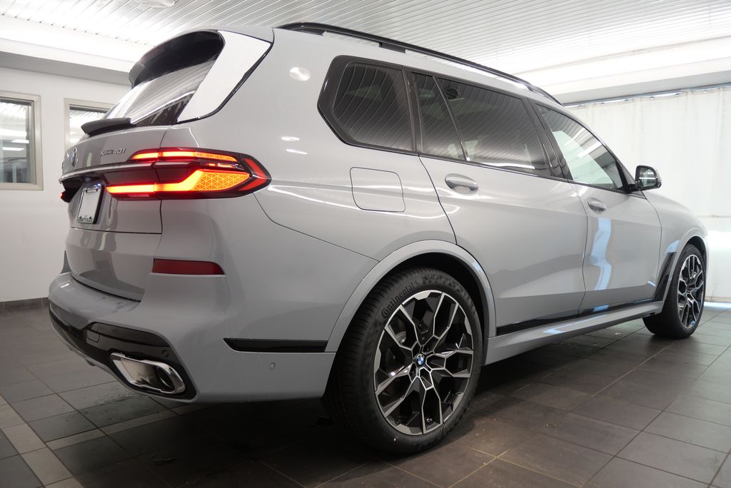 2025 BMW X7 xDrive40i 6