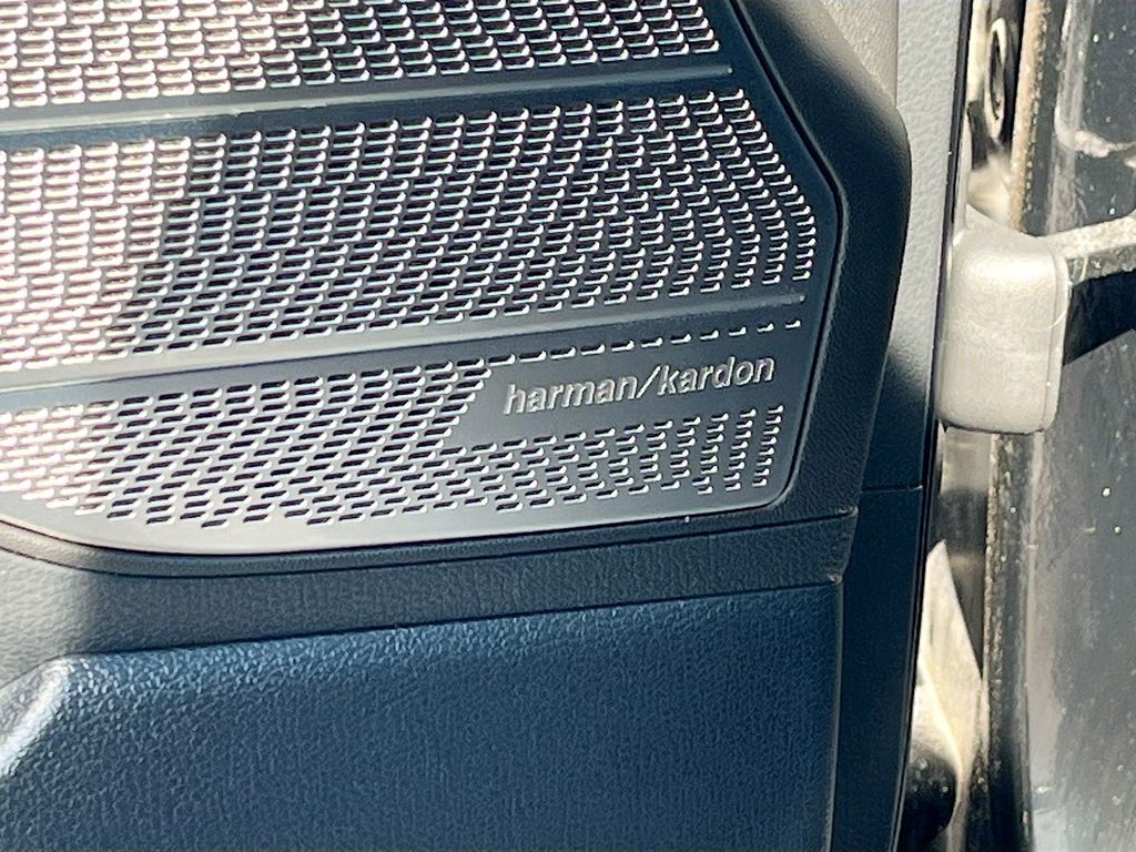Used 2024 Black Hyundai Calligraphy image 19