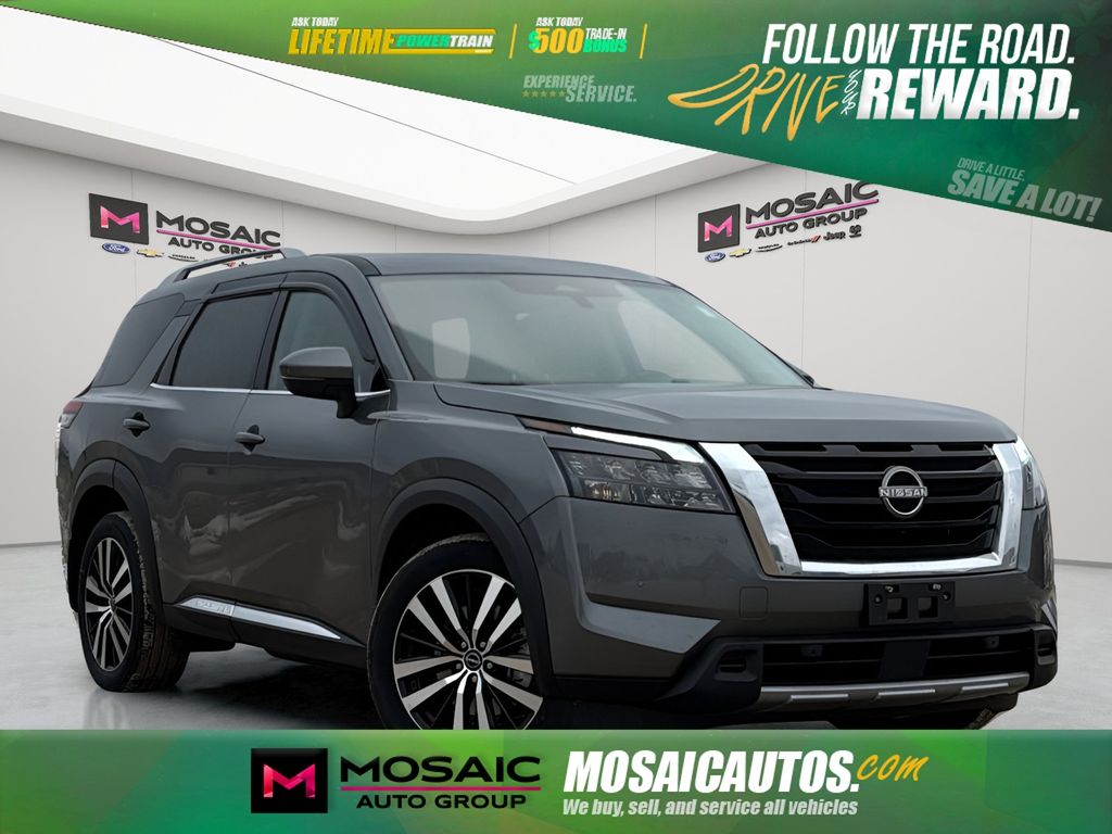 Used 2025 Nissan Pathfinder Platinum SUVs