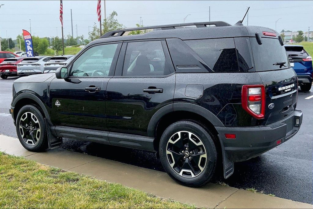 Used 2024 Ford Bronco Sport Outer Banks with VIN 3FMCR9C62RRE59501 for sale in Kansas City