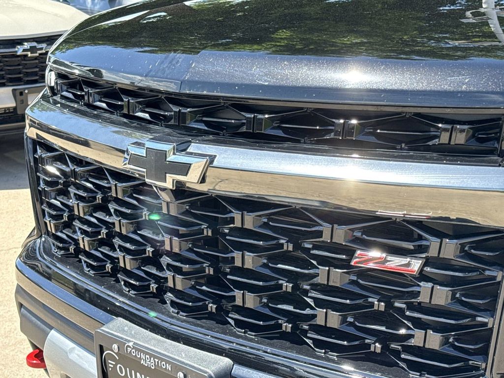 Used 2026 Chevrolet Traverse SUV