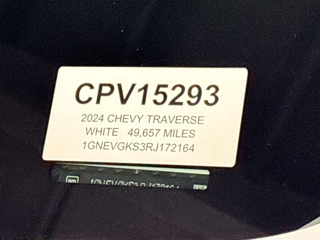 2024 Chevrolet Traverse LT