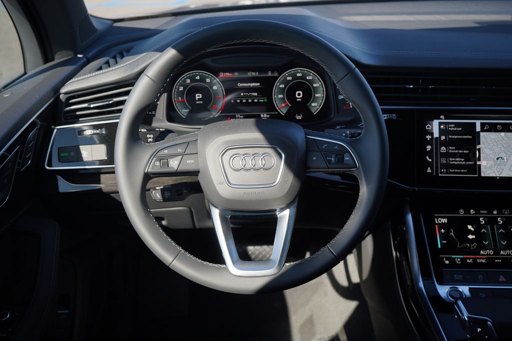 Thumbnail: 2026 Audi Q7 - 9