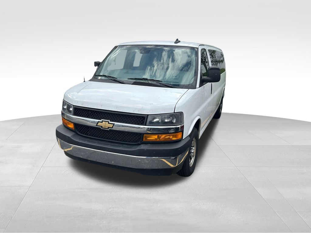 2024 Chevrolet Express 3500 LT