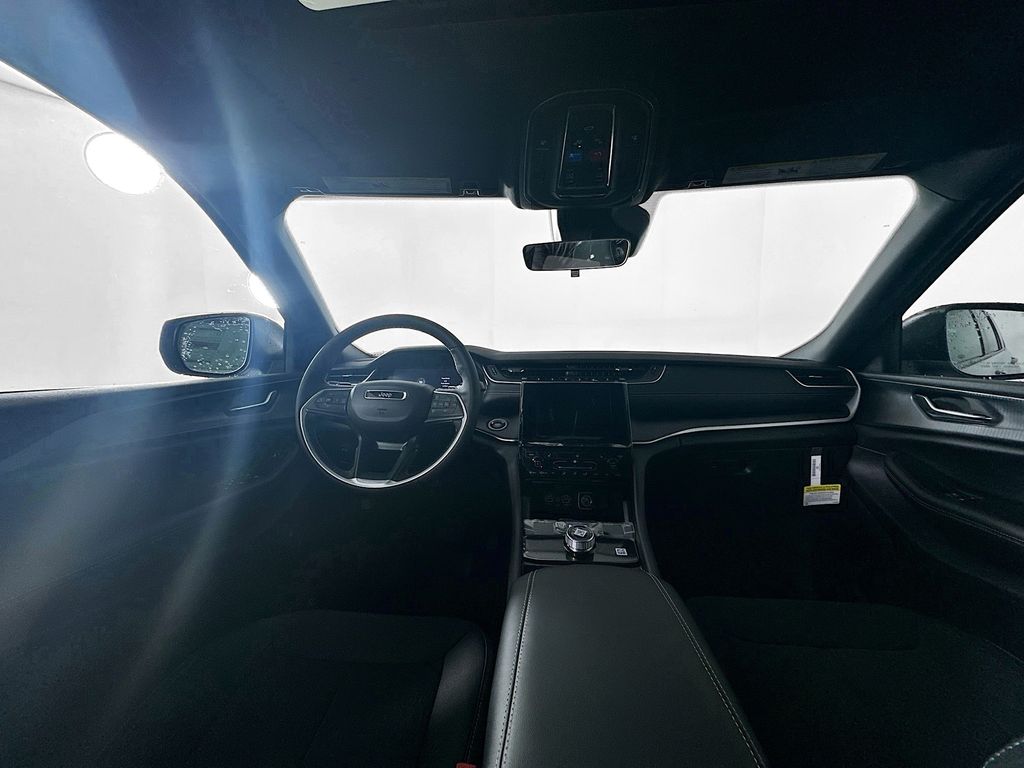 New 2025 Silver Jeep Laredo X image 9