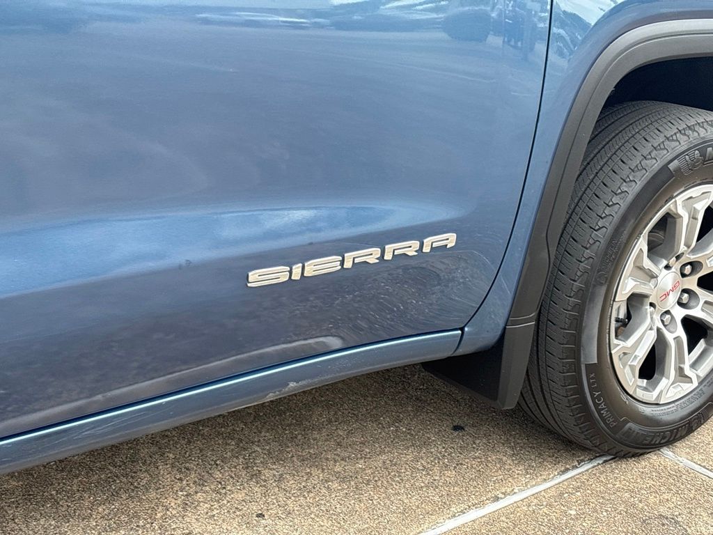 2024 GMC Sierra 1500 SLT - 9