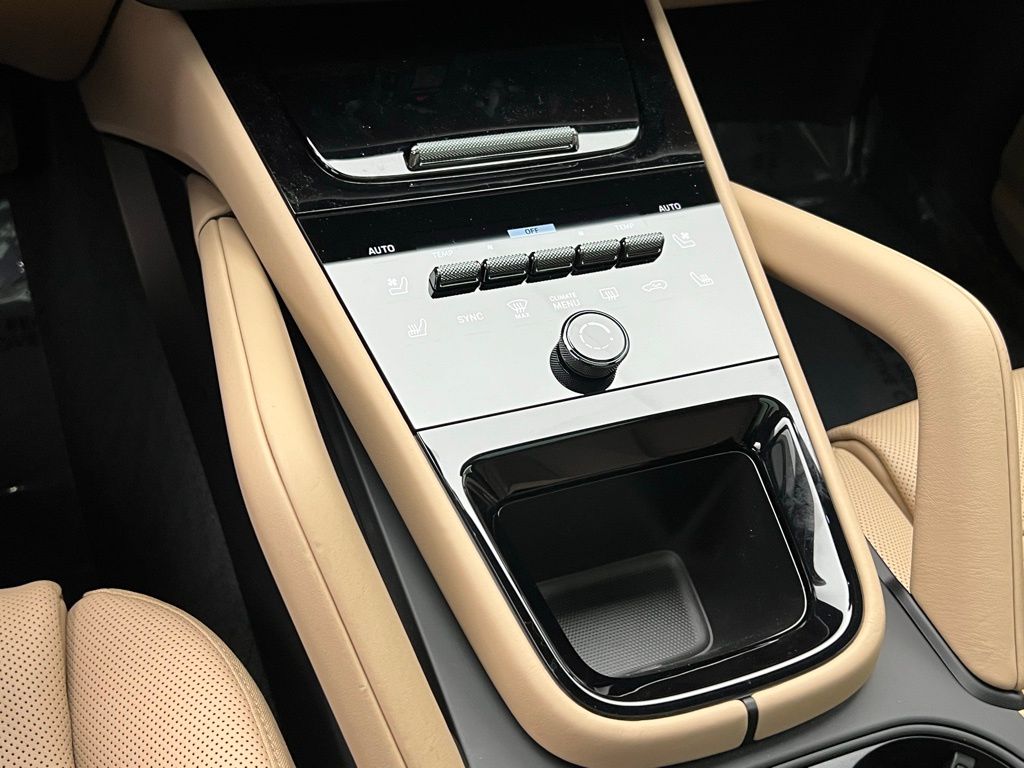 Thumbnail: 2026 Porsche Cayenne - 11
