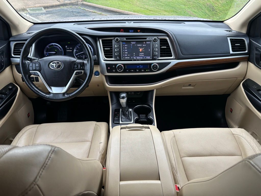 2019 Toyota Highlander Hybrid Limited photo