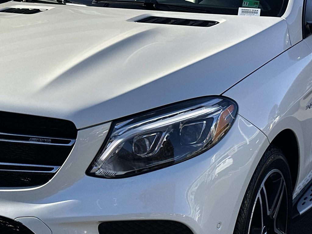 Thumbnail: 2018 Mercedes-Benz GLE - 2