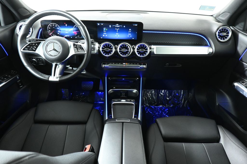 Thumbnail: 2025 Mercedes-Benz GLB - 4