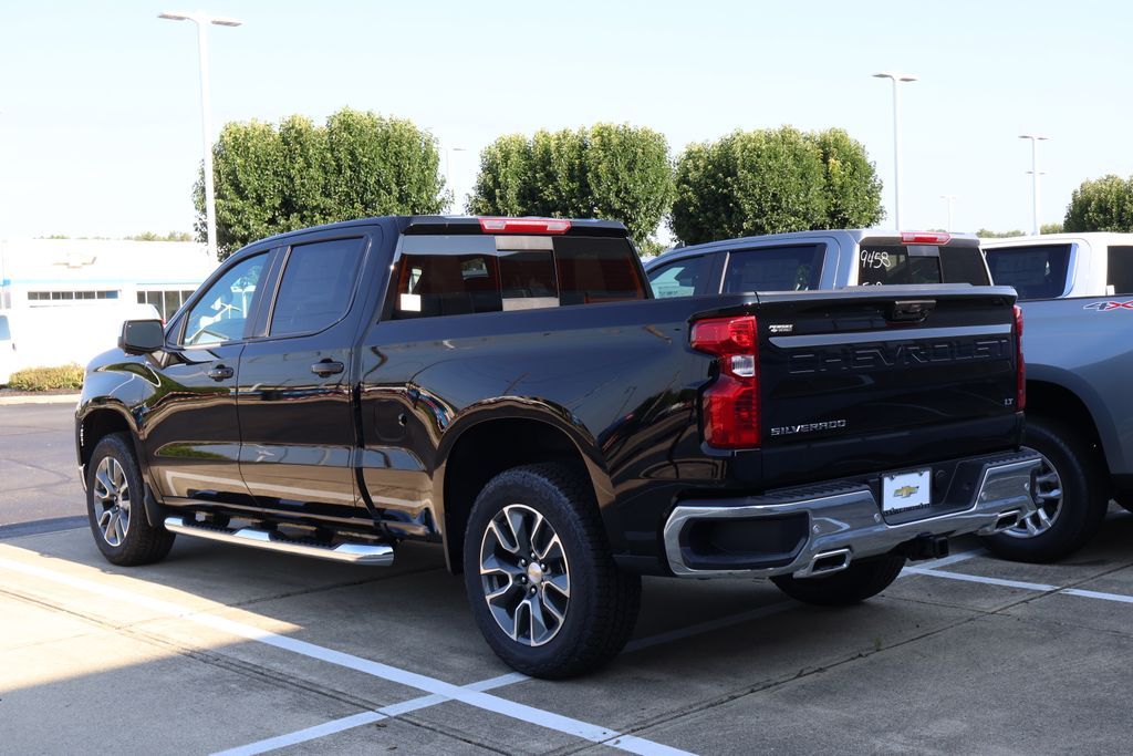 Thumbnail: 2026 Chevrolet Silverado 1500 - 5