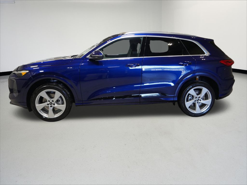 Thumbnail: 2025 Audi Q5 - 2