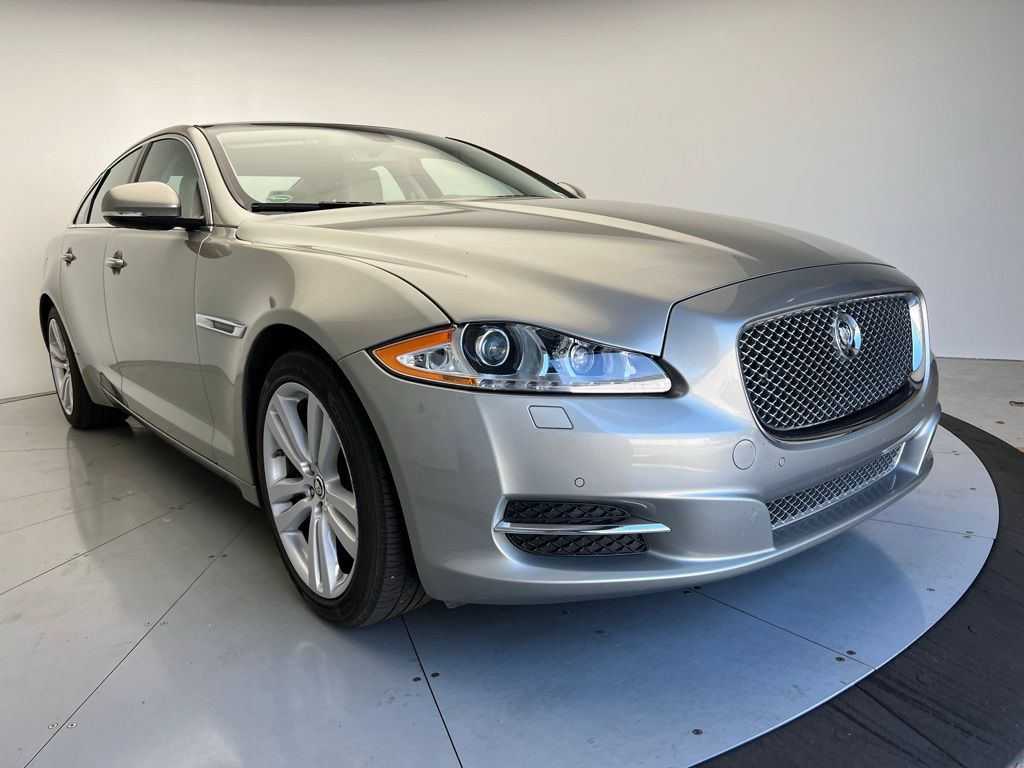 2012 Jaguar XJ Base 2