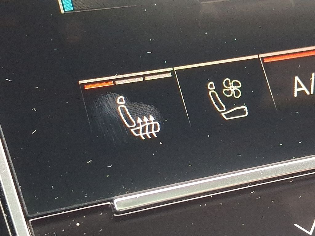 Thumbnail: 2026 Audi Q7 - 18