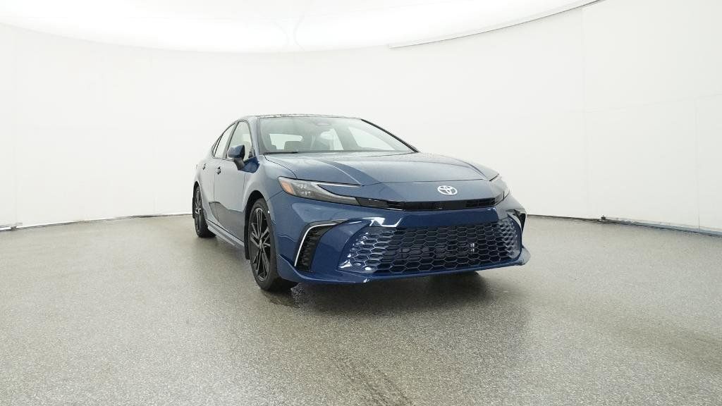 Thumbnail: 2025 Toyota Camry - 17