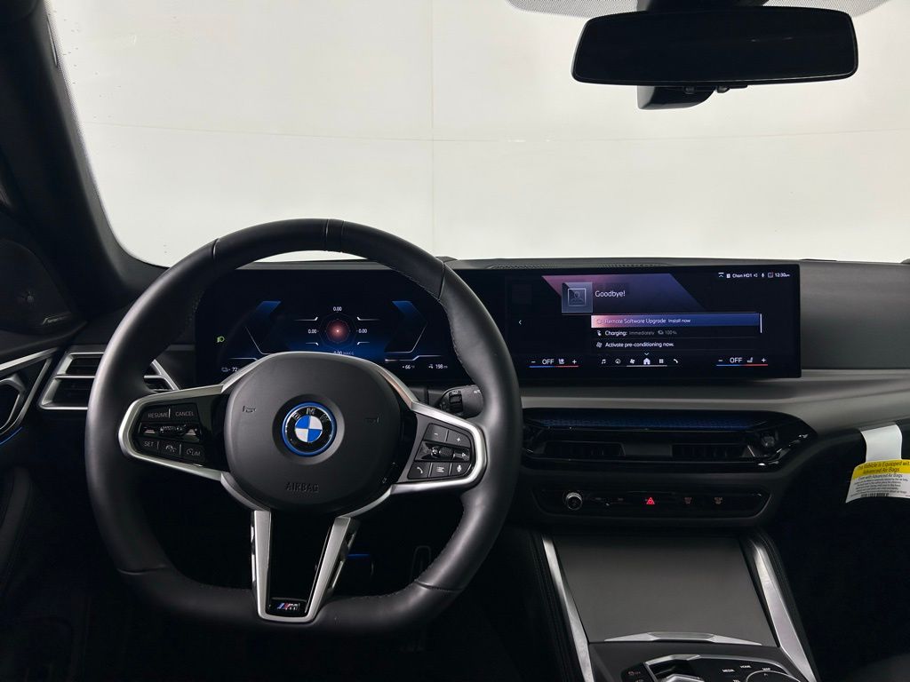 Thumbnail: 2025 BMW i4 - 23